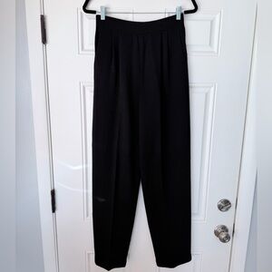 ST. JOHN SEPARATES SIZE 8 black elastic waist pants